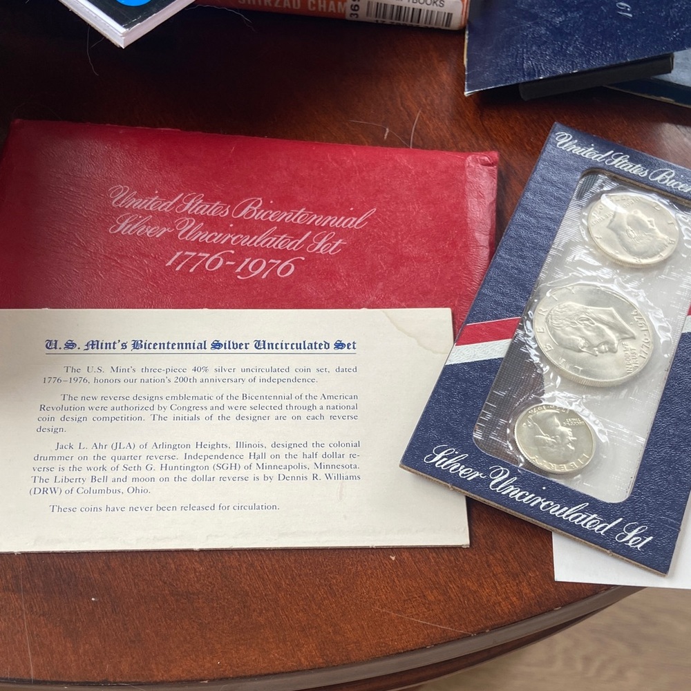 U.S. Mint Bicentennial Silver Uncirculated Set in original packaging with COA